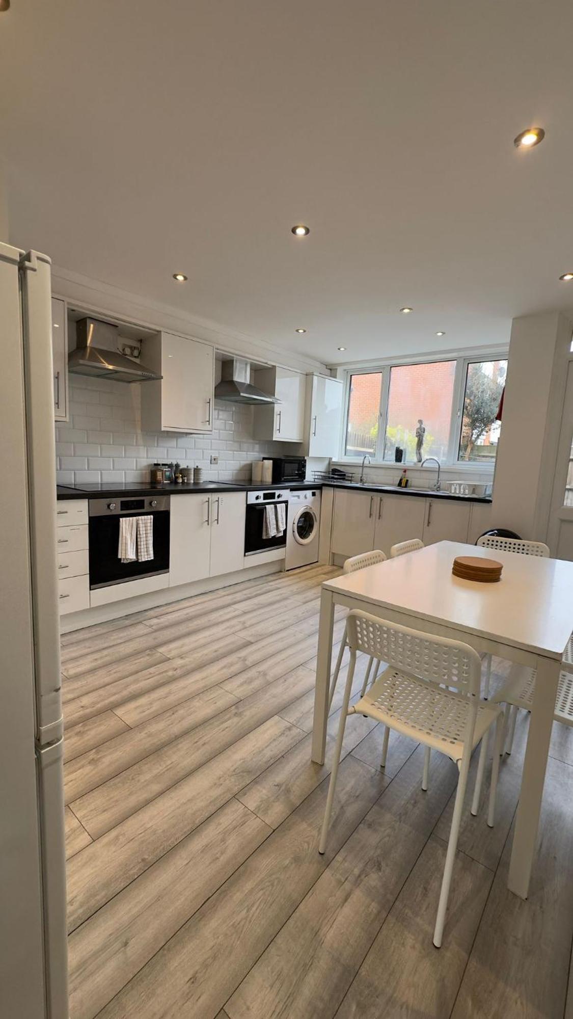 15 Min To Central London Guest Suites 22 Ngoại thất bức ảnh
